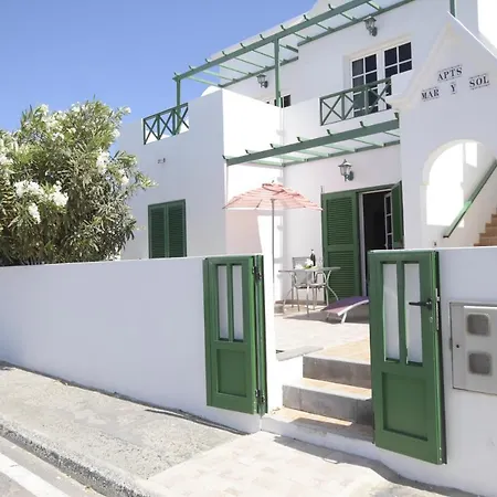 Marysol 1 With Terrace Close To The Sea Apartment
