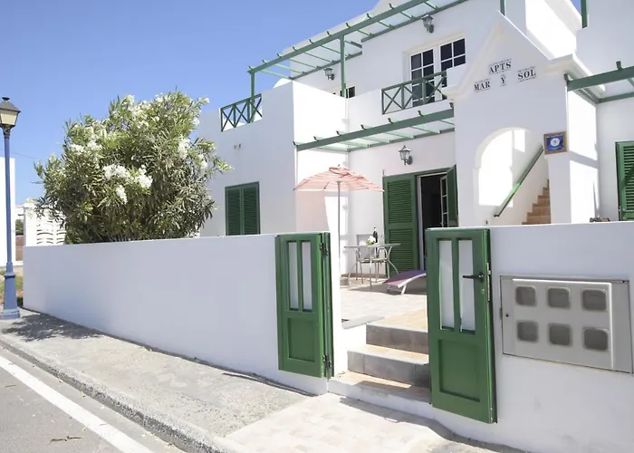 Marysol 1 With Terrace Close To The Sea Apartment