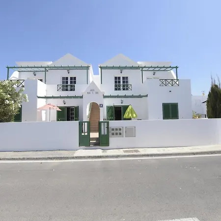 Marysol 1 With Terrace Close To The Sea * Punta Mujeres