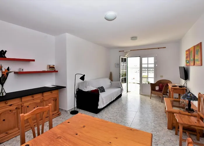 Apartment Marysol 1 With Terrace Close To The Sea