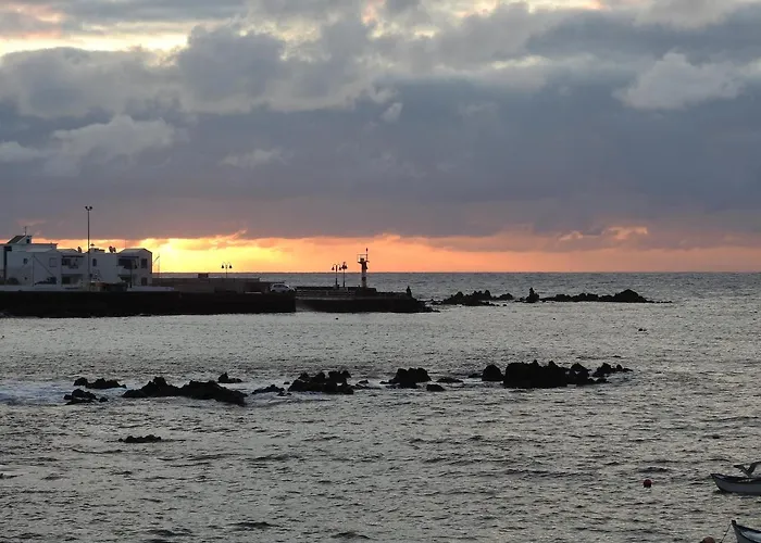 Apartment Marysol 1 With Terrace Close To The Sea Punta Mujeres